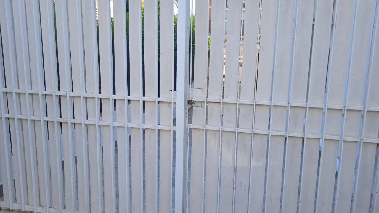 Casetta Con Giardino Villa Santa Marinella Exterior foto
